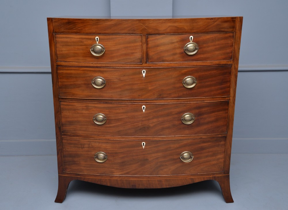Elegant Regency Caddy-Top Bow-Front Mahogany Chest Of Drawers