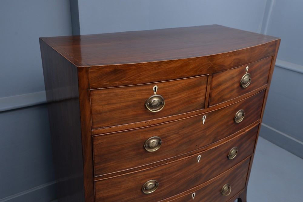 Elegant Regency Caddy-Top Bow-Front Mahogany Chest Of Drawers View VIII