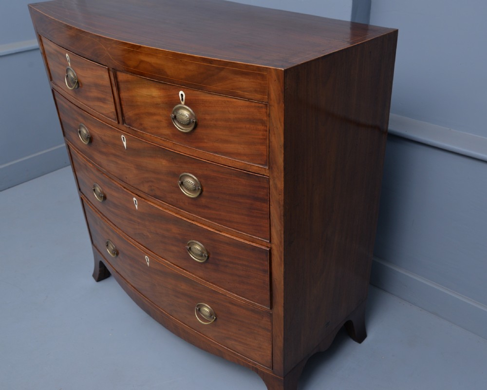 Elegant Regency Caddy-Top Bow-Front Mahogany Chest Of Drawers View XI