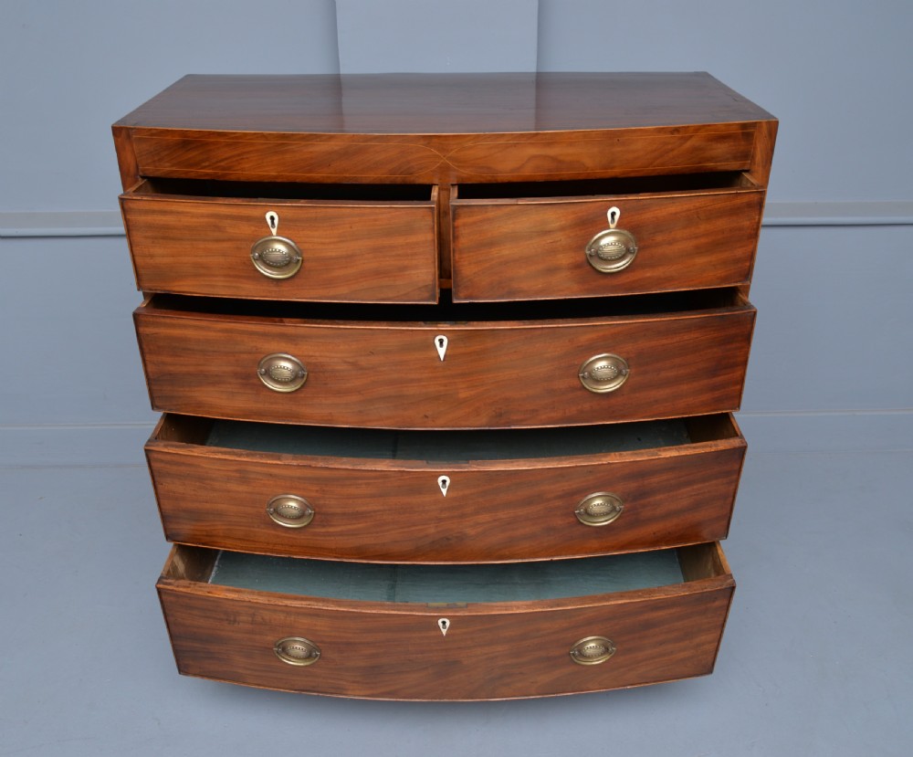 Elegant Regency Caddy-Top Bow-Front Mahogany Chest Of Drawers View XIV