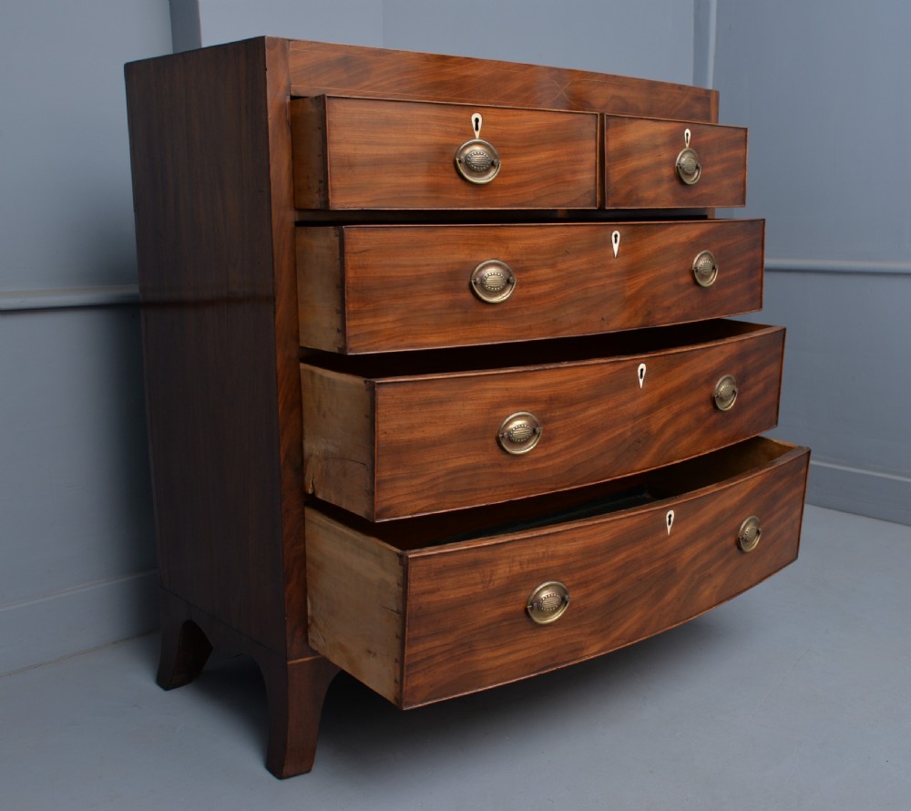 Elegant Regency Caddy-Top Bow-Front Mahogany Chest Of Drawers View XV
