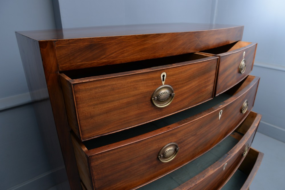 Elegant Regency Caddy-Top Bow-Front Mahogany Chest Of Drawers View XVI