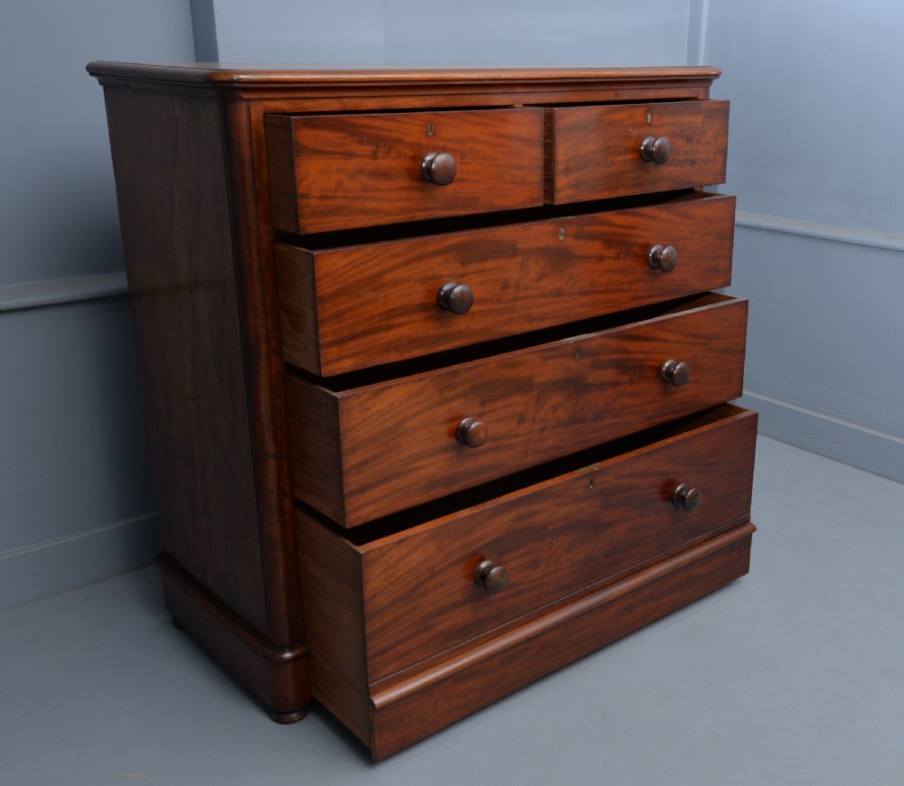 Handsome Victorian Mahogany Chest Of Drawers View IX