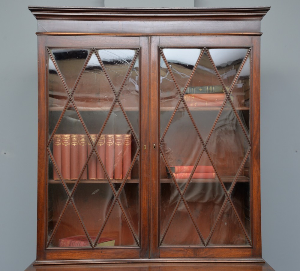 Quality George III Mahogany Bookcase Secretaire Desk View XVI