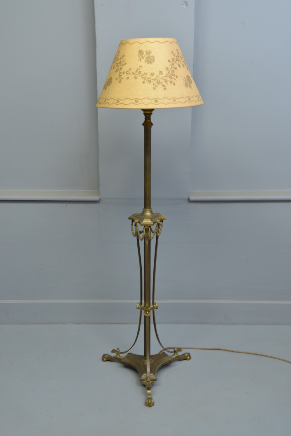 Elegant Edwardian Brass Standard Lamp View IV