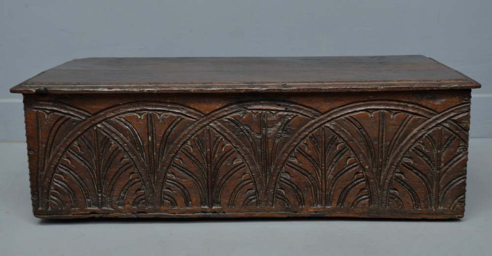 Small Very Sweet 17th Century Carved Oak Coffer On Stand View X
