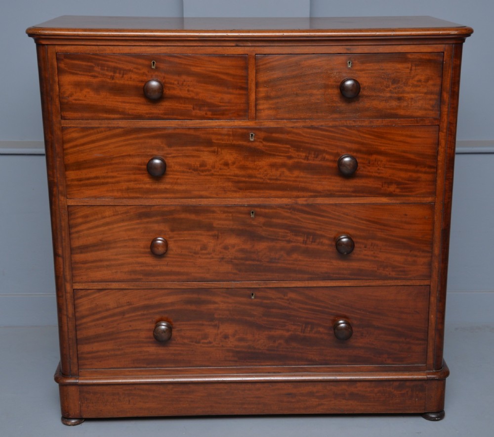 Handsome Victorian Mahogany Chest Of Drawers