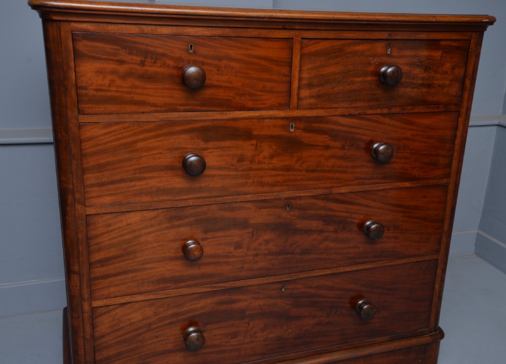 Handsome Victorian Mahogany Chest Of Drawers View IV
