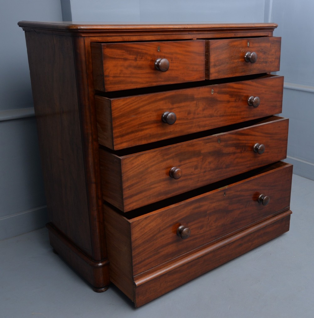 Handsome Victorian Mahogany Chest Of Drawers View IX