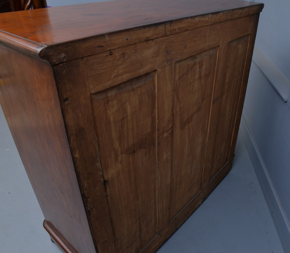 Handsome Victorian Mahogany Chest Of Drawers View XIII