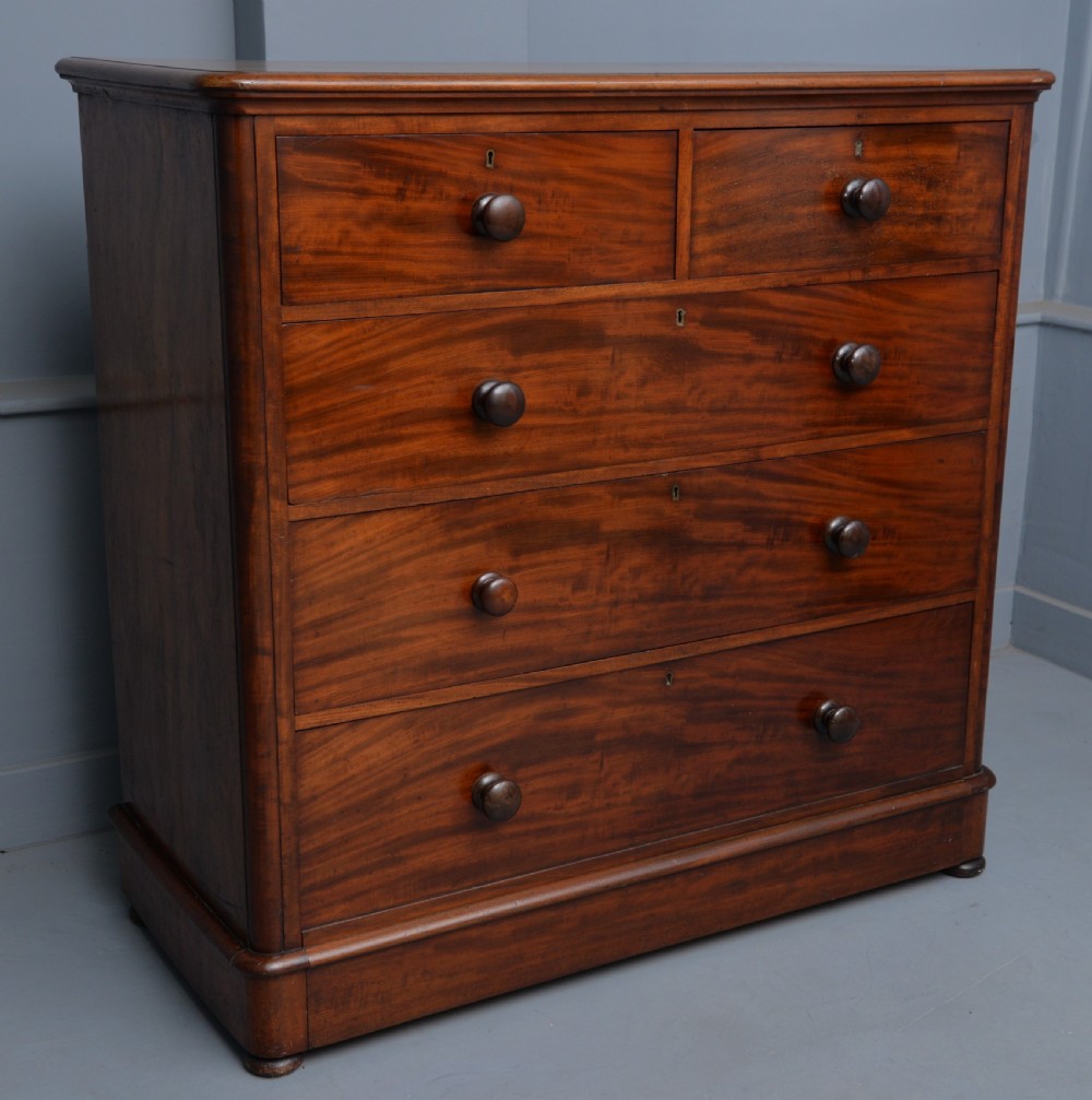 Handsome Victorian Mahogany Chest Of Drawers View XIV
