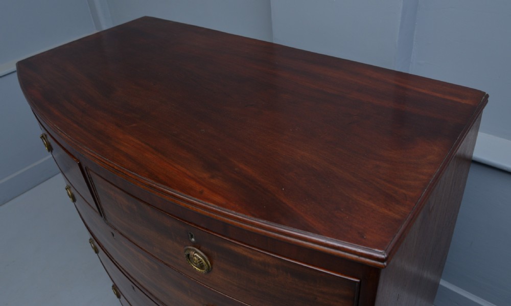 Elegant Georgian Mahogany Bow-Front Chest Of Drawers View XI