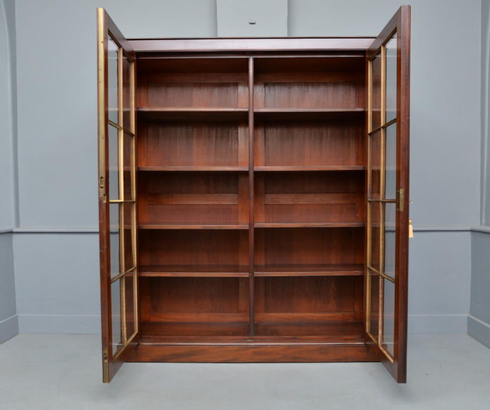 Early 19th Century Mahogany Glazed Bookcase View IX