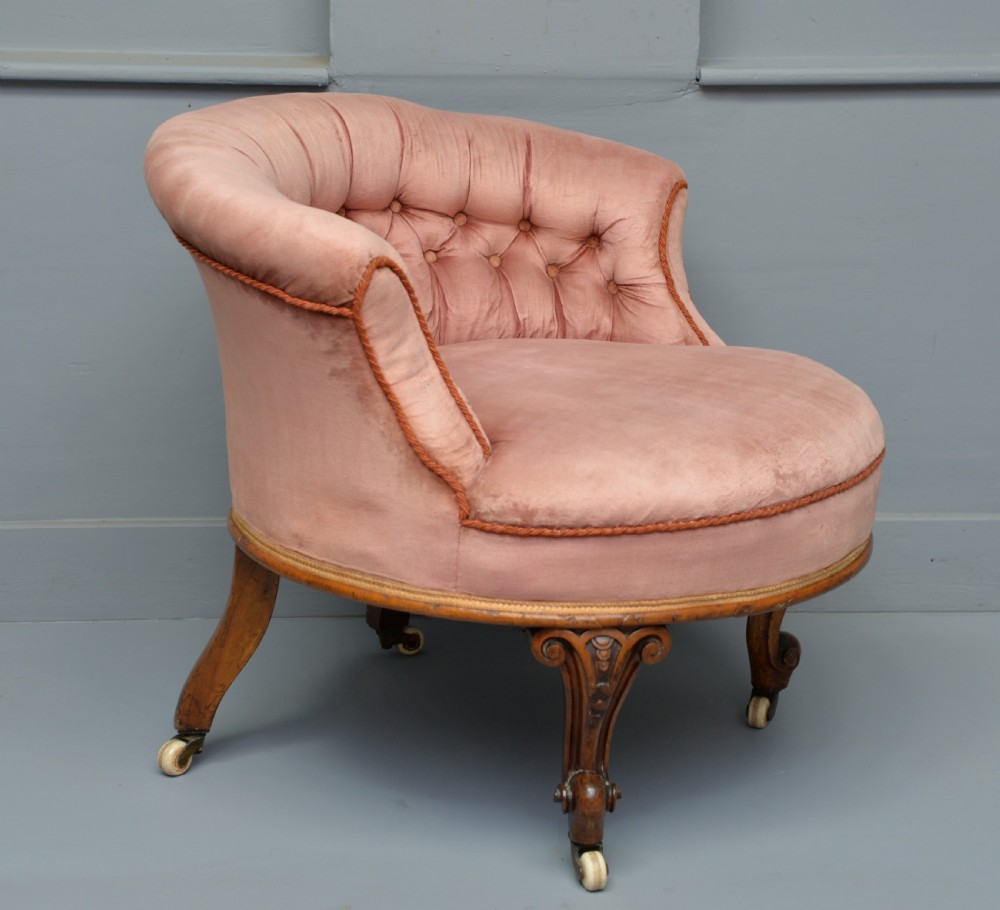 Charming Victorian Button-Back Tub Bedroom Or Side Chair View III