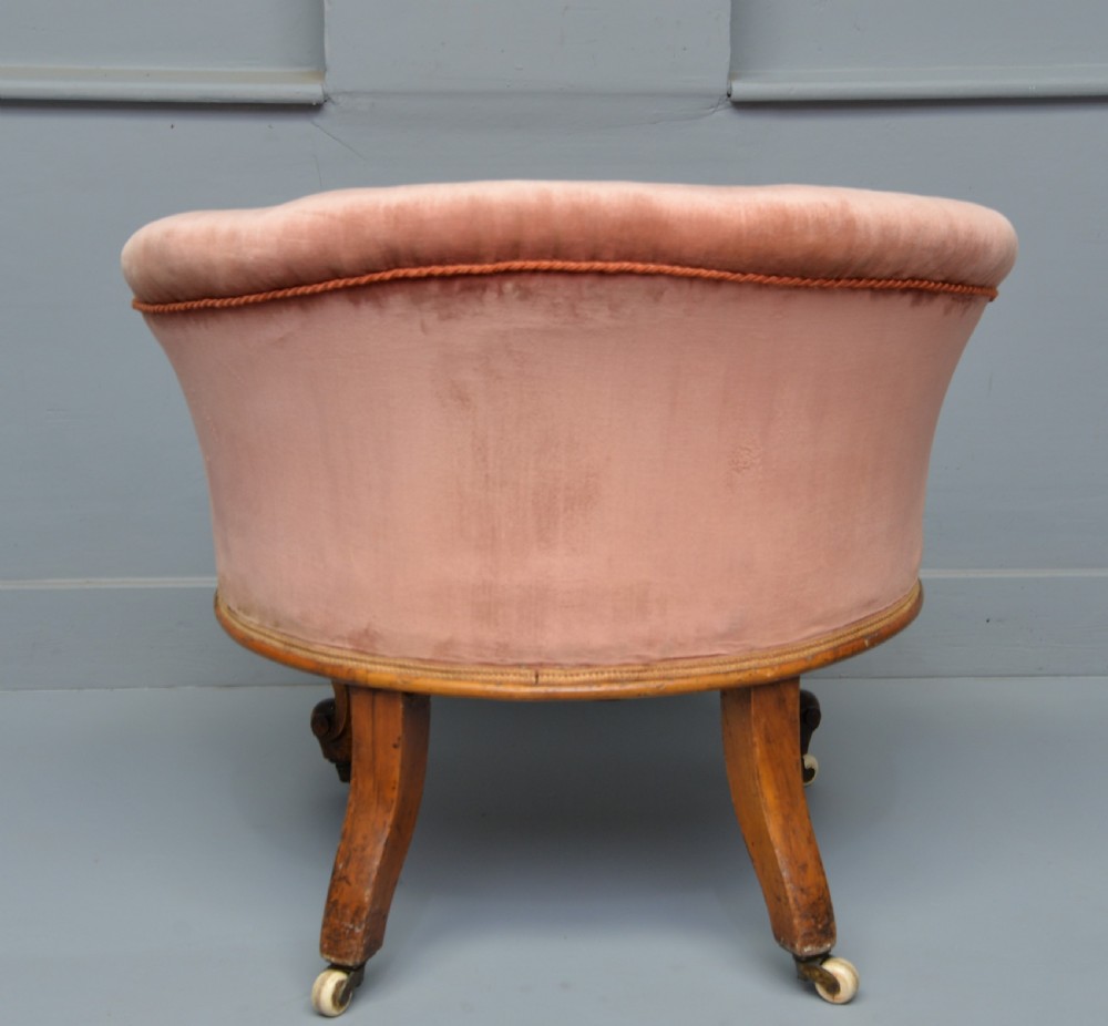 Charming Victorian Button-Back Tub Bedroom Or Side Chair View IV