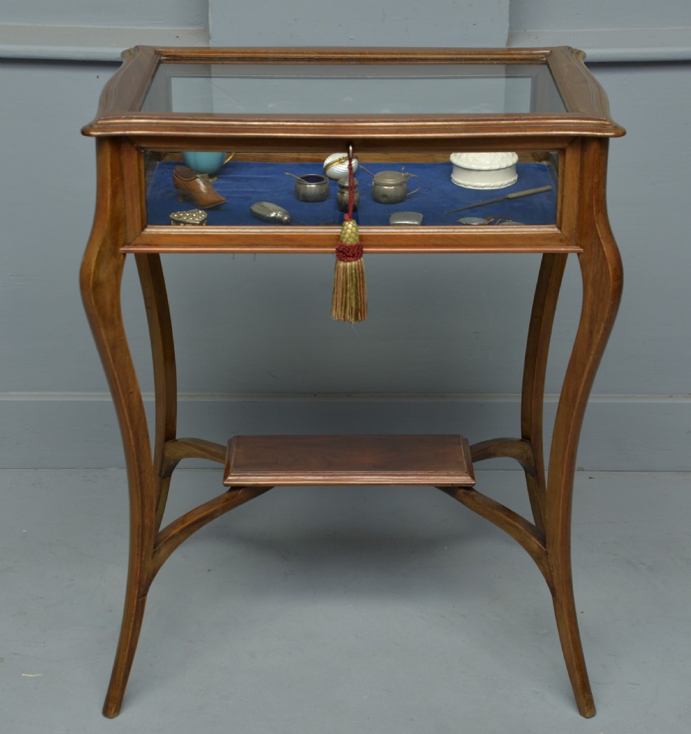 Pretty Edwardian Mahogany Bijouterie Trinket Display Table View II
