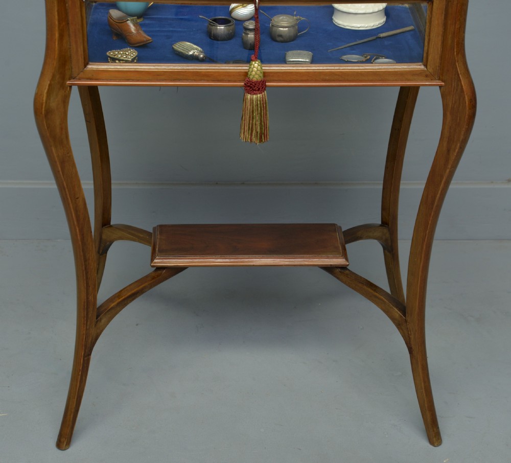 Pretty Edwardian Mahogany Bijouterie Trinket Display Table View V