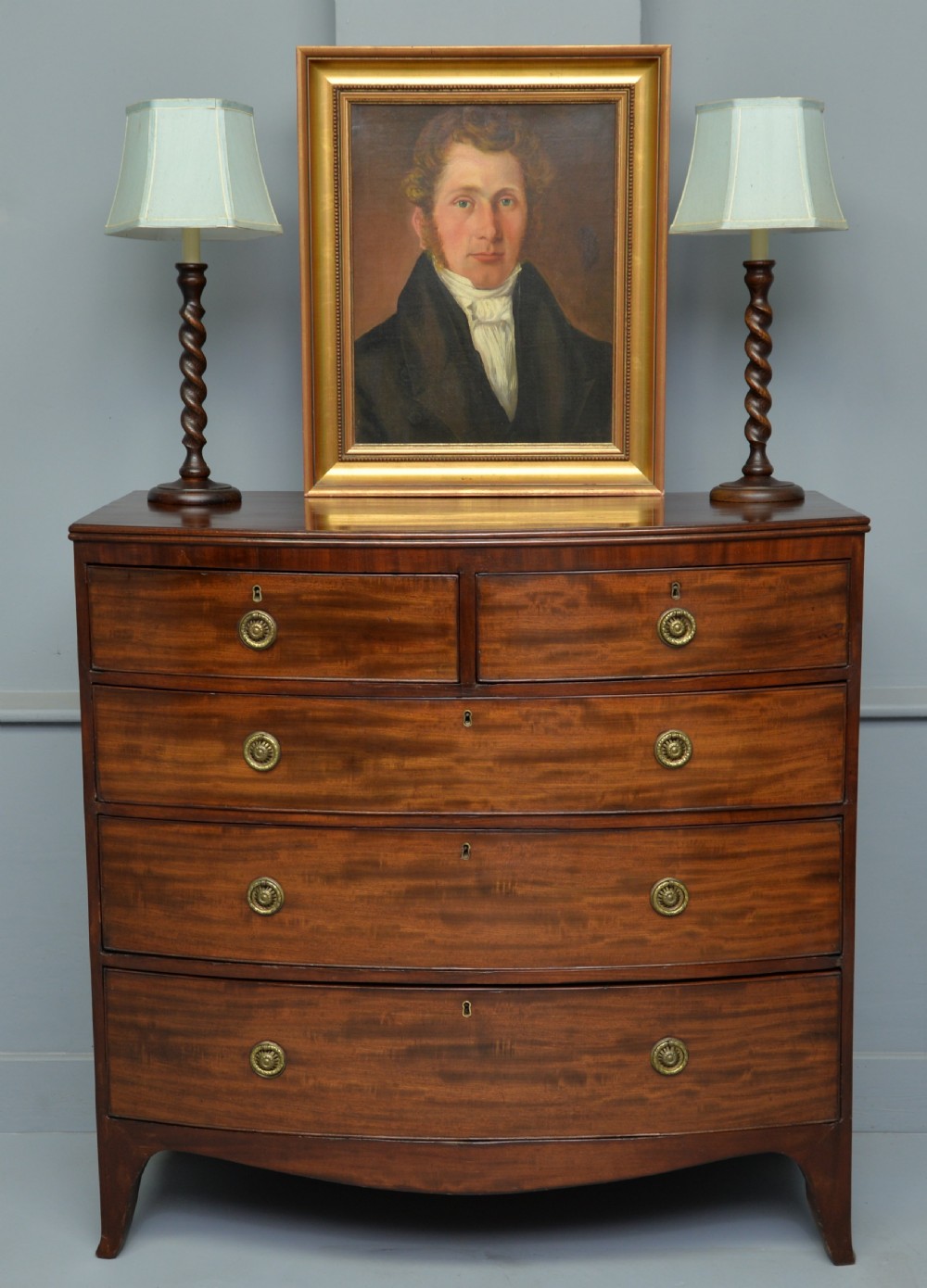 Elegant Georgian Mahogany Bow-Front Chest Of Drawers View VI
