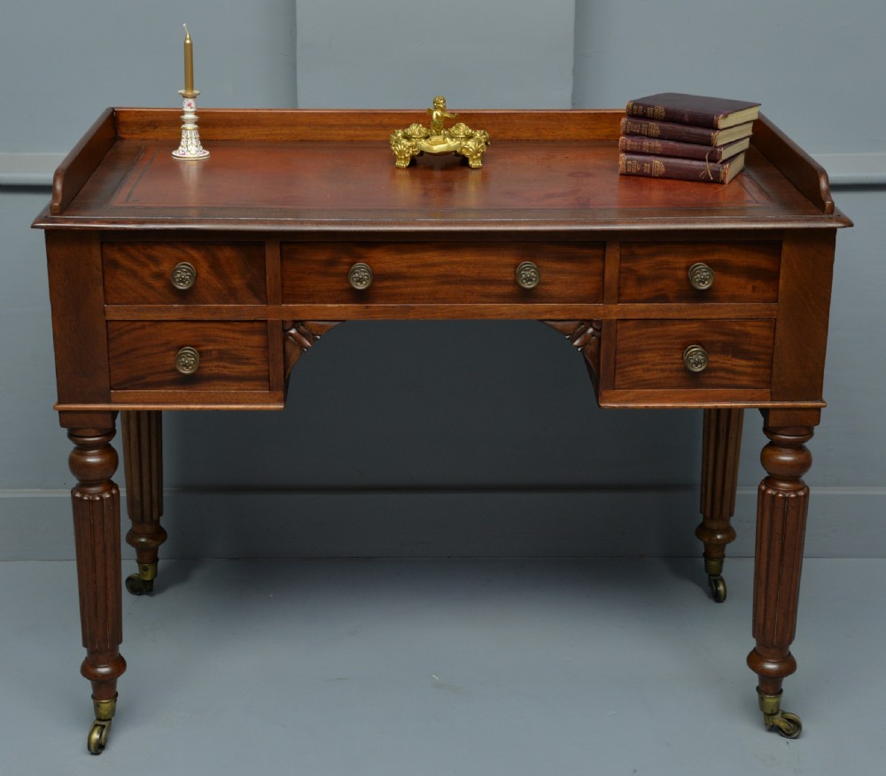 Pretty Victorian Mahogany Writing Table