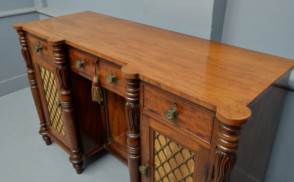 Elegant William IV Mahogany Sideboard View IX