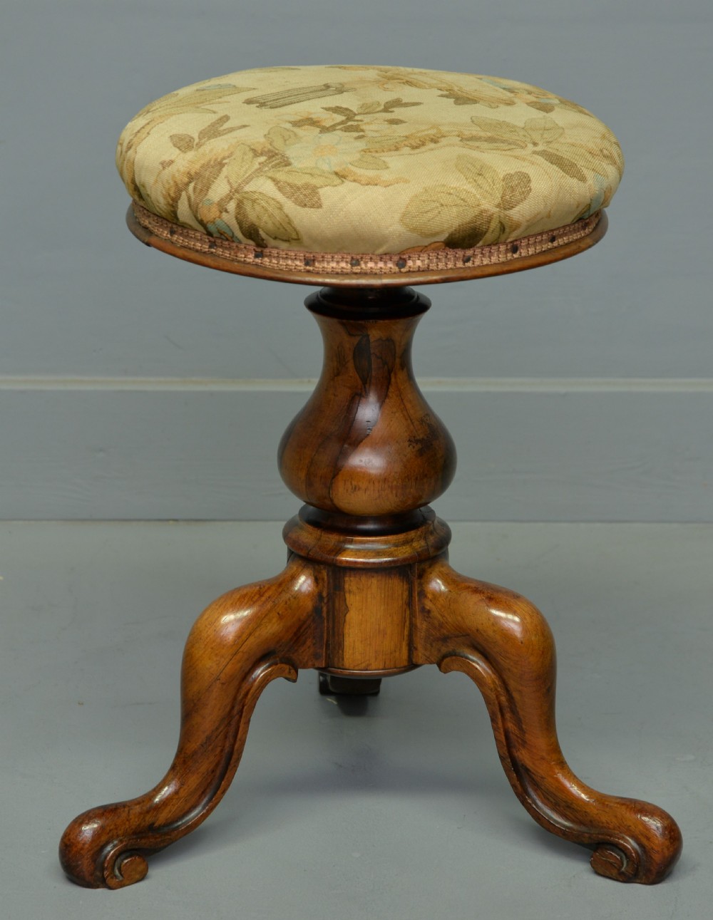Pretty Victorian Rosewood Adjustable Piano Stool View II