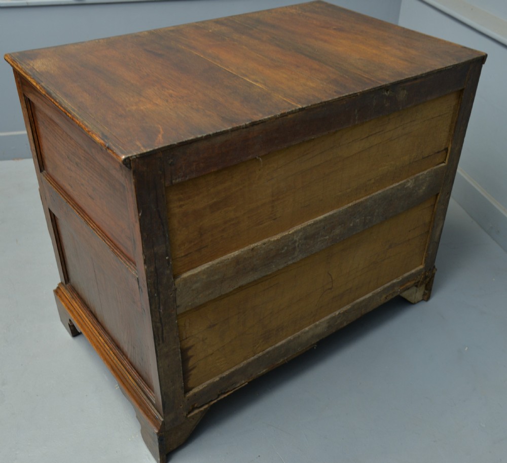 Late 17th Century Geometric Oak Chest Of Drawers View IX