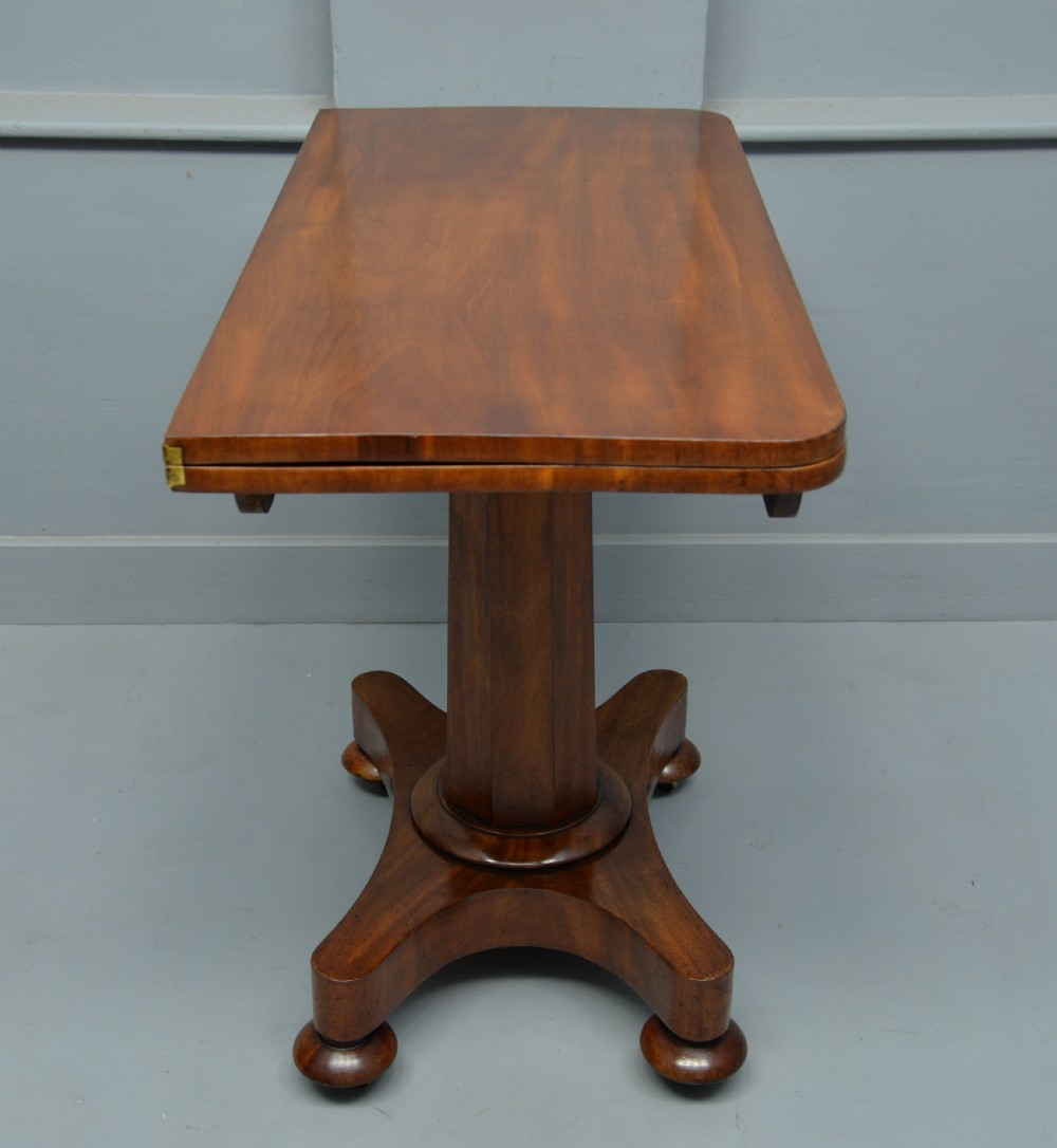 Elegant William IV Mahogany Games Table View XII
