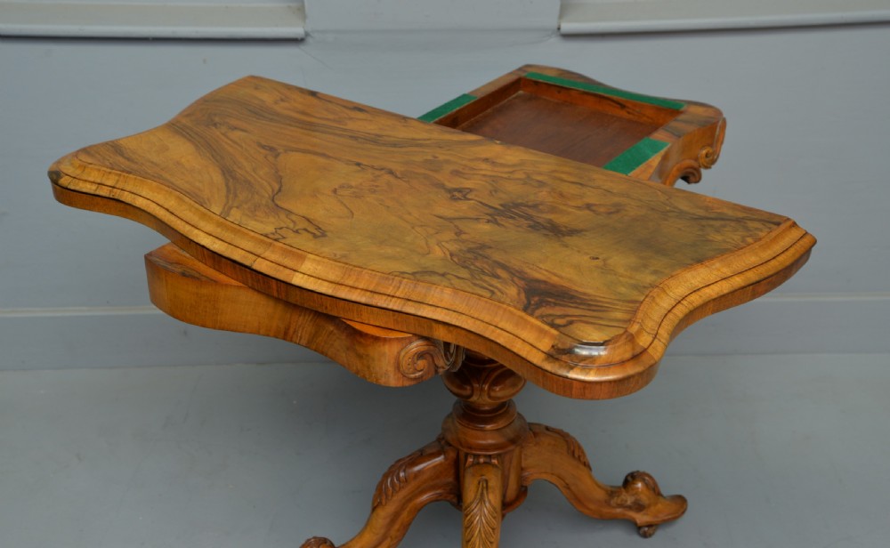 Stunning Victorian Highly Figured Walnut Card Table View IV