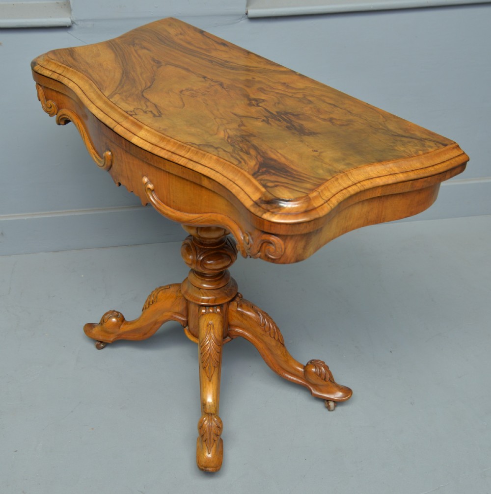 Stunning Victorian Highly Figured Walnut Card Table View VII