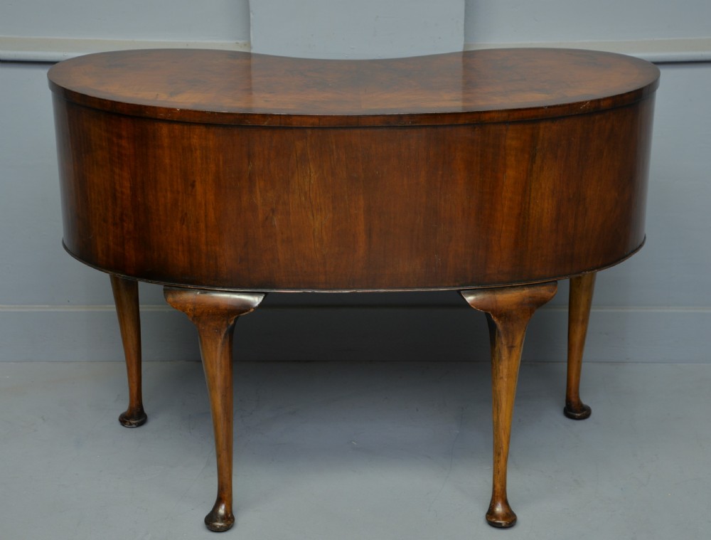 Queen Anne Style Walnut Kidney Shaped Dressing Table  View VI