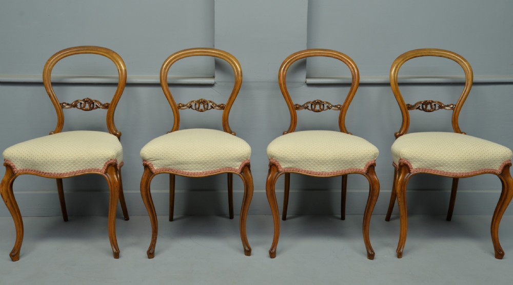 Victorian Set Of Four Walnut Balloon Back Dining Chairs John Taylor & Son View IV