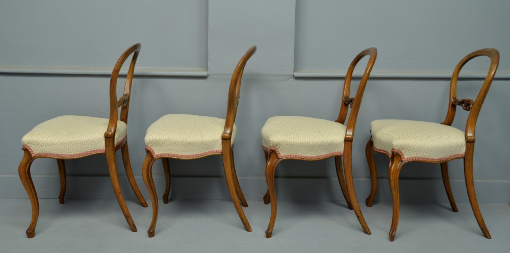 Victorian Set Of Four Walnut Balloon Back Dining Chairs John Taylor & Son View IX