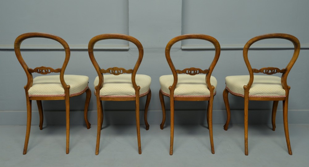 Victorian Set Of Four Walnut Balloon Back Dining Chairs John Taylor & Son View X