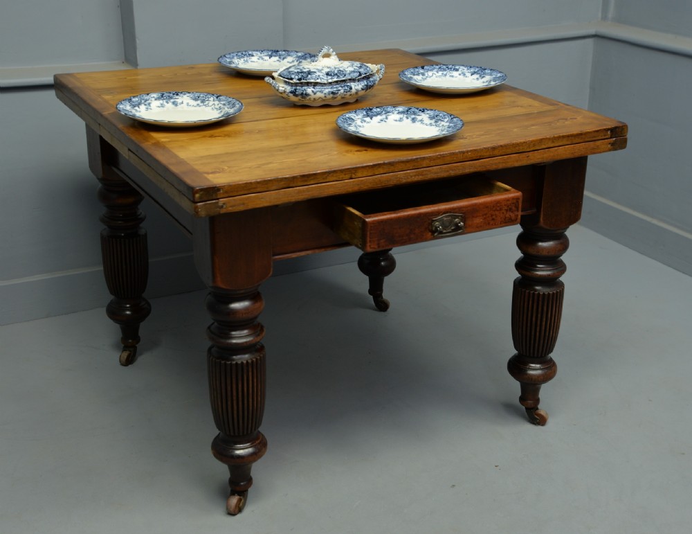 Victorian Mahogany & Pine Extending Dining Table Seats 8 View II