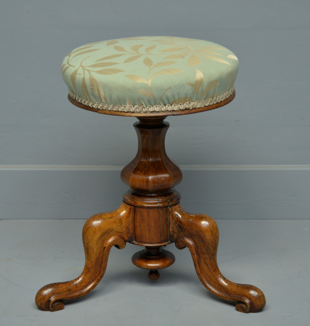 Pretty Victorian Walnut Adjustable Piano Stool