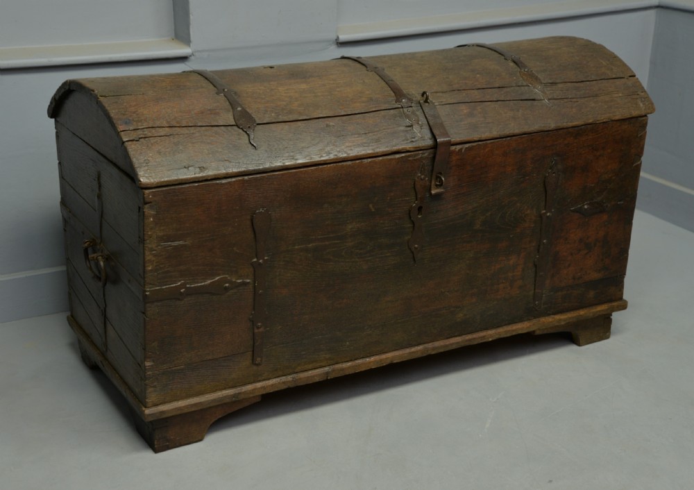 18th Century Oak Seaman`s Chest-Treasure Chest ! View IV