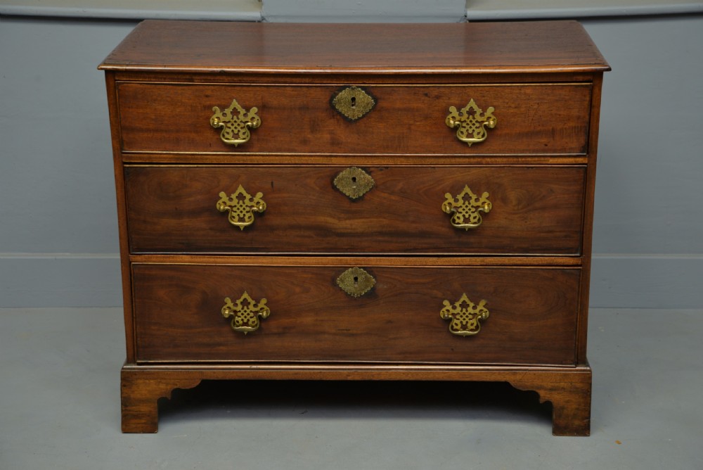 Charming Georgian Mahogany Chest Of Drawers View IV
