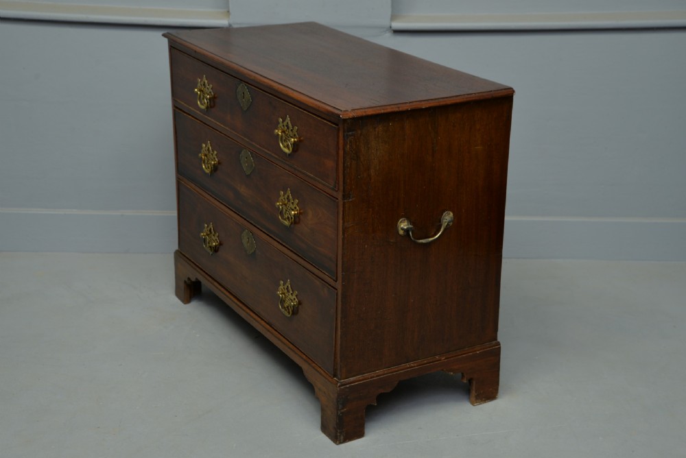 Charming Georgian Mahogany Chest Of Drawers View VII