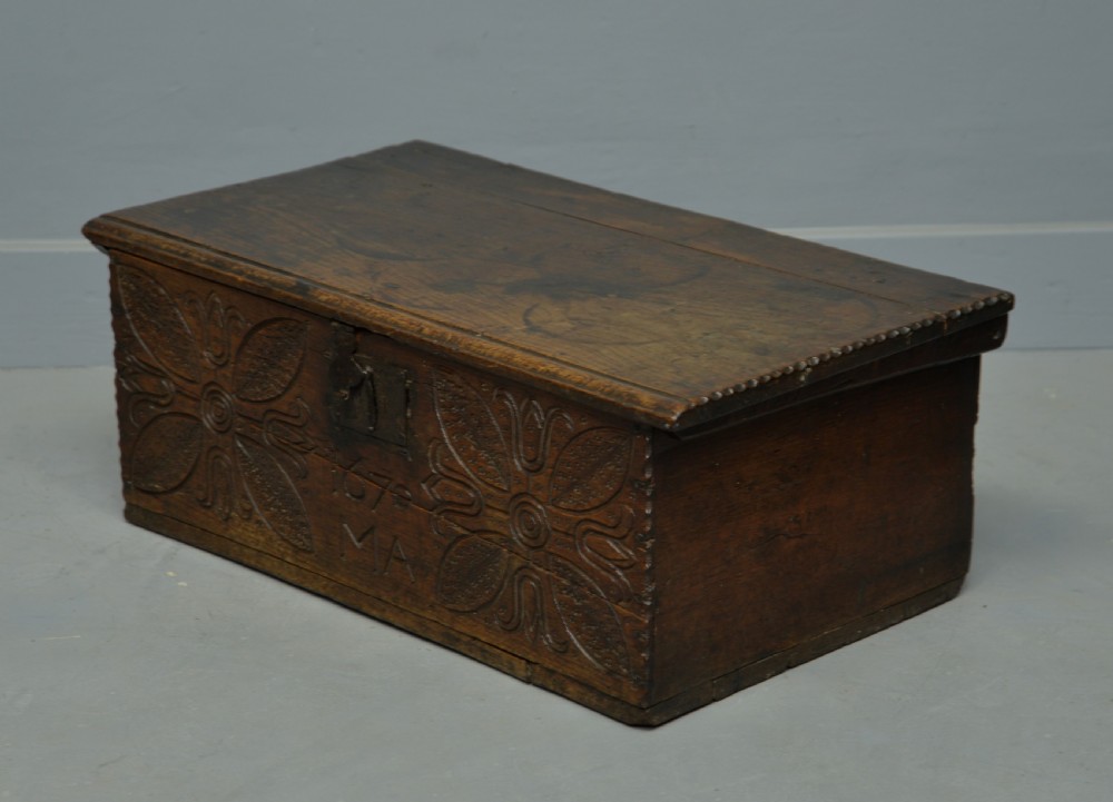 Charming 17th Century Carved Oak Box / Small Chest Dated 1670 View V