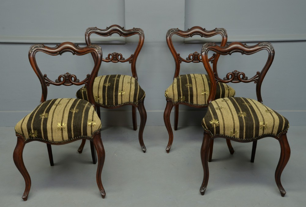 Superb Victorian Set Of Four Rosewood Dining Chairs