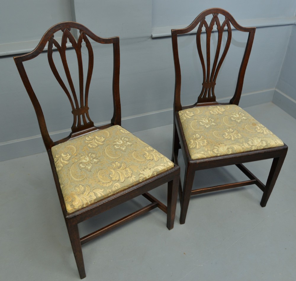 Pair Of Georgian Hepplewhite Shield-Back Mahogany Chairs View XII