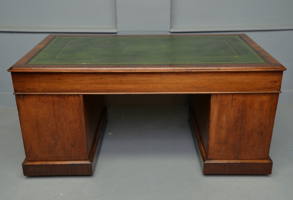 Victorian Mahogany Pedestal Desk View XVI