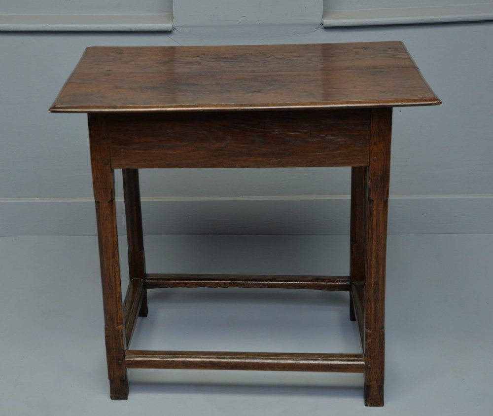 Early 18th Century Oak Side Table View VIII