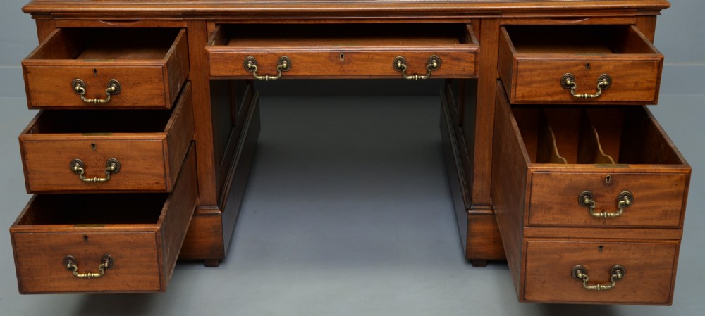 Early 20th Century Mahogany Pedestal Desk c.1920 View V