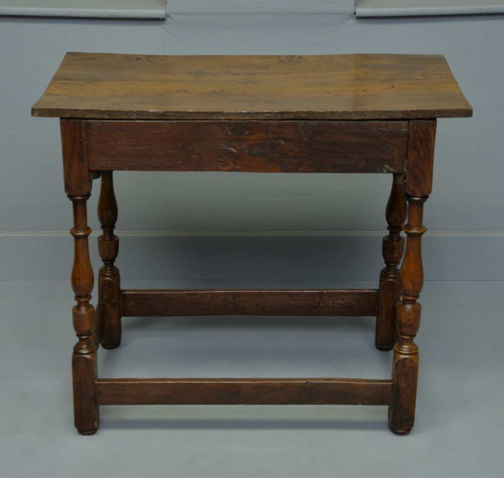 Early 18th Century Oak Side Table View VII