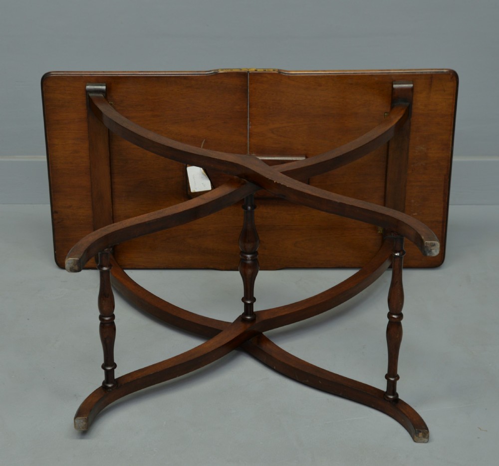 Fine Early 19th C Mahogany Campaign Table View VII