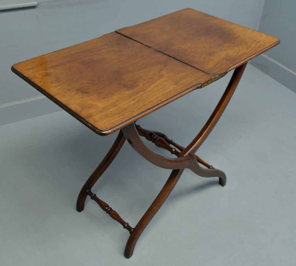 Fine Early 19th C Mahogany Campaign Table View VIII