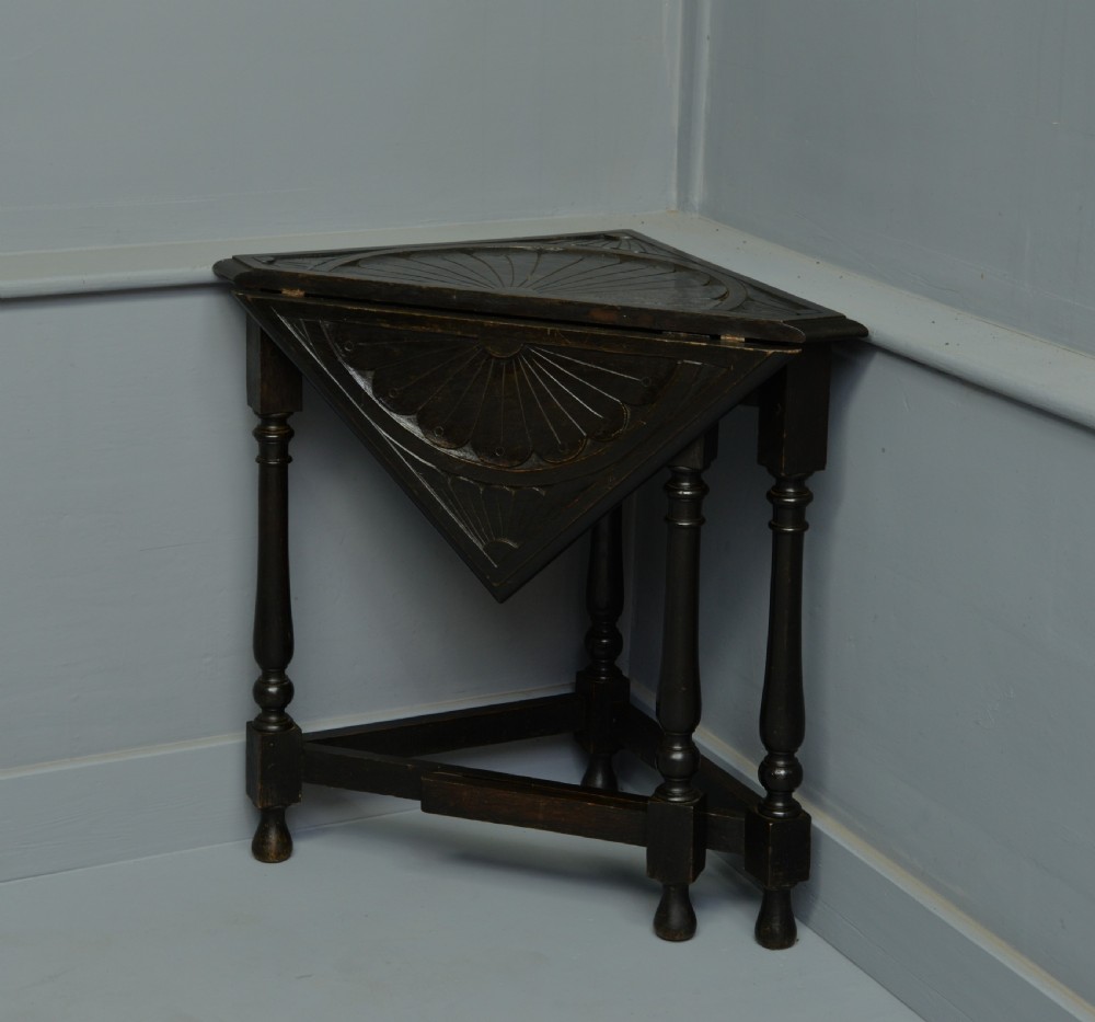 Charming Victorian Oak Gate-Leg Occasional Side-Table View VIII