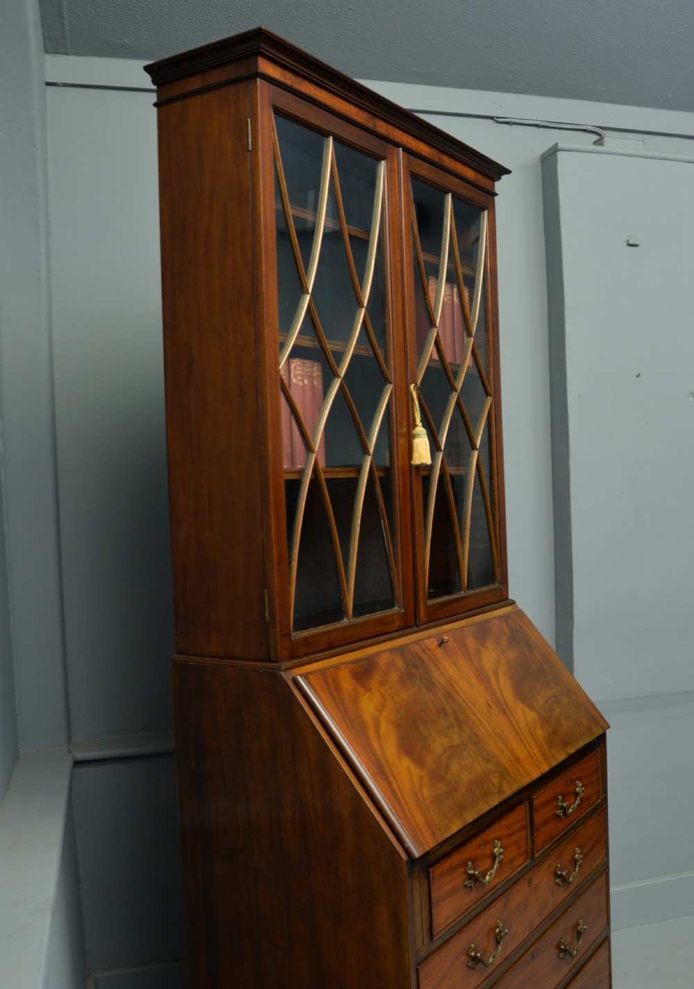 1920s Georgian Revival Mahogany Bureau Bookcase View VI