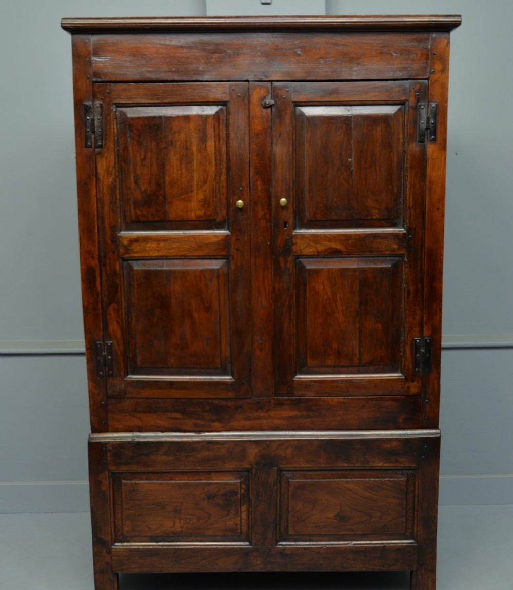 Charming 17th Century Oak Two Part Livery Cupboard / Wardrobe  View II